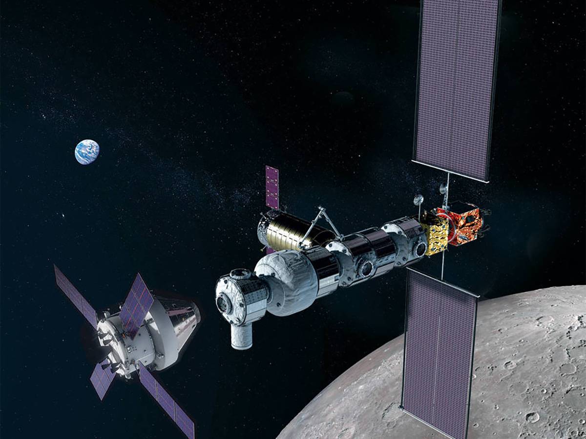Astronauts will live in a spaceship called Gateway that orbits the moon. (courtesy: NASA)