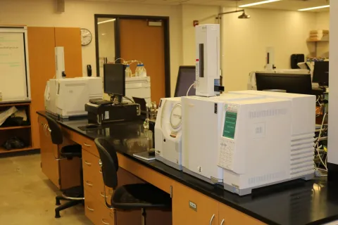 Equipment purchased with Tech Fee funds stands ready in Christy O’Mahony’s Analytical Chemistry lab. (Photo Renay San Miguel) Equipment purchased with Tech Fee funds stands ready in Christy O’Mahony’s Analytical Chemistry lab. (Photo Renay San Miguel)