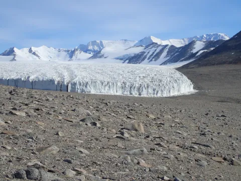 Miers Valley in Antarctica (Photo Pierre Roudier/Wikimedia) Miers Valley in Antarctica (Photo Pierre Roudier/Wikimedia)