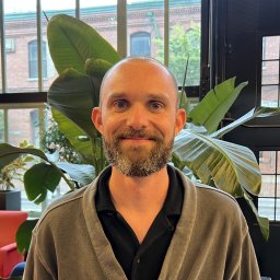 Christopher T Reinhard